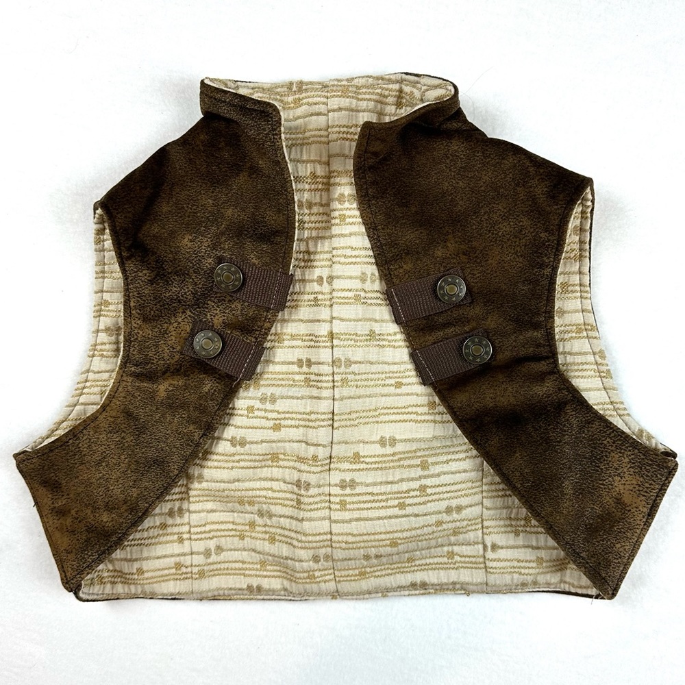 Damsel In This Dress Cropped Vest Size Small